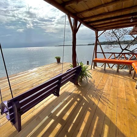 Urraca Monkey Island Eco Resort (Adults Only) Punta Laurel Exterior photo