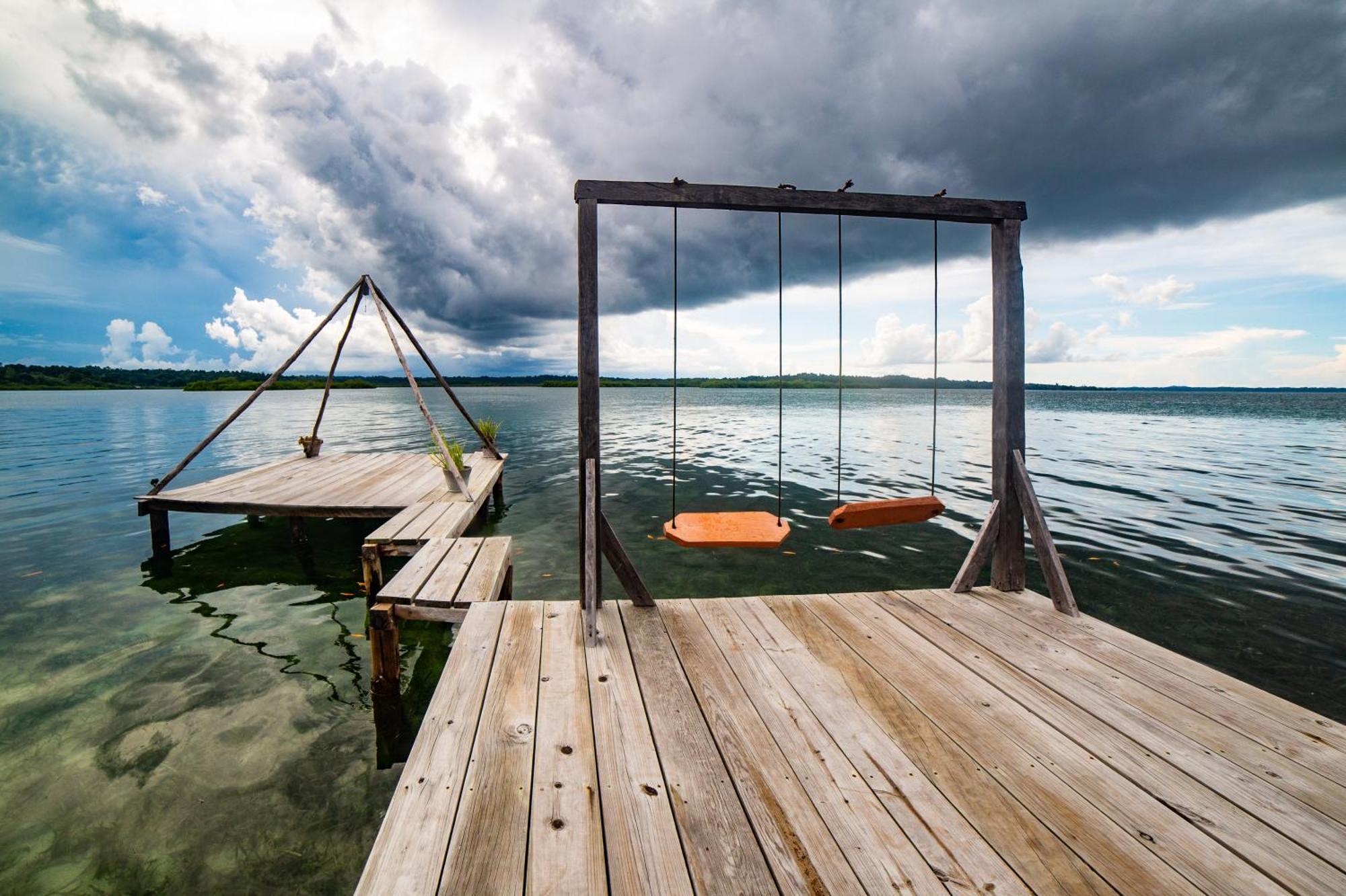 Urraca Monkey Island Eco Resort (Adults Only) Punta Laurel Exterior photo